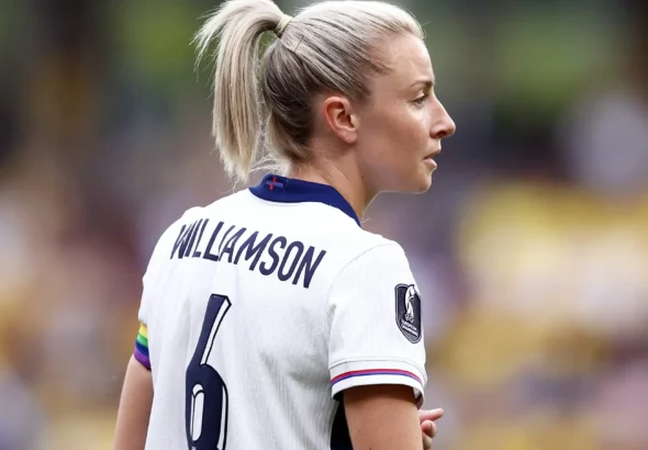 Leah Williamson Membawa Inggris Meraih Kemenangan di Euro 2025 temp
